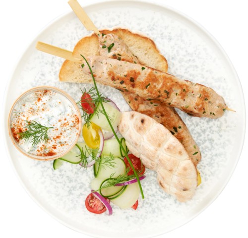 Turkey Shish Kebab with Tzaziki Salad and Grilled Buns - Light meals - Recipes | Vindija